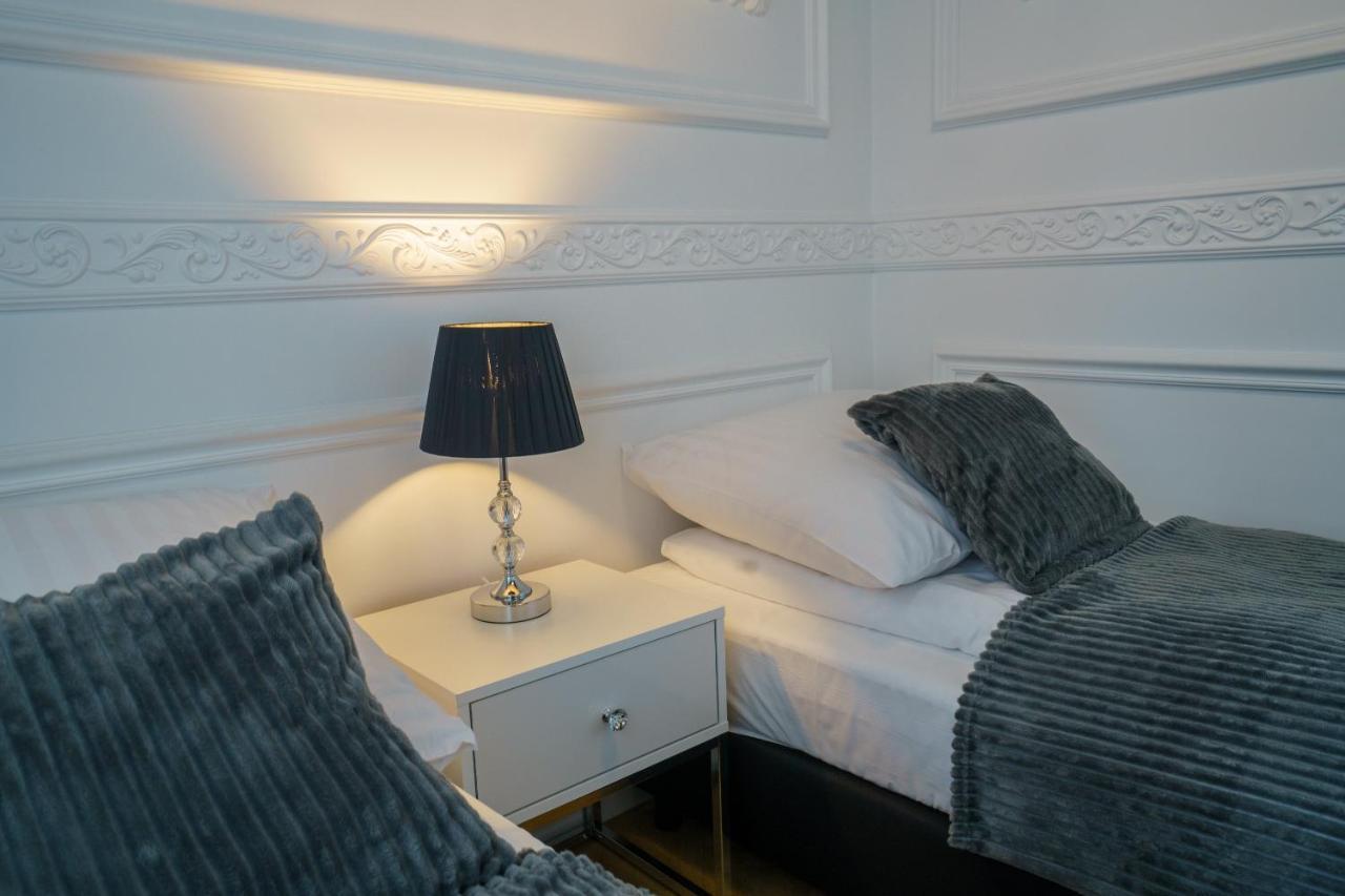 Prestige Apartment Rynek Кельце Екстер'єр фото