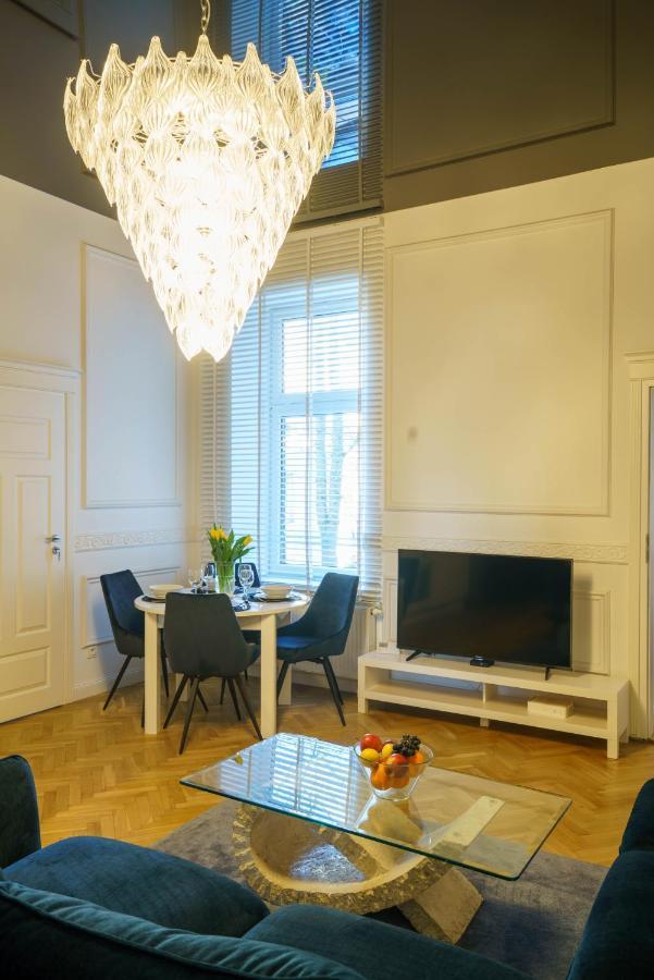 Prestige Apartment Rynek Кельце Екстер'єр фото